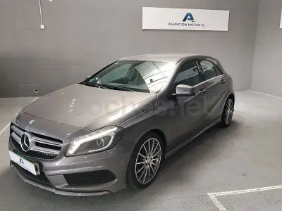 Usado Mercedes A200 AMG line 136 CV (100 kW) 2015 Gris / plata Berlina
