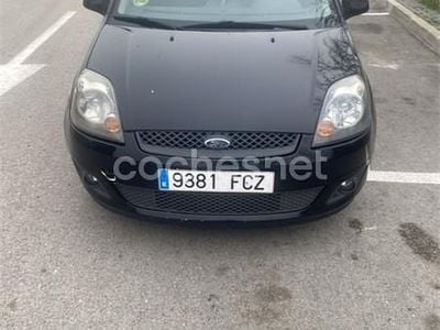 Usado Ford Fiesta Trend 68 CV (50 kW) 2006 Negro Utilitario