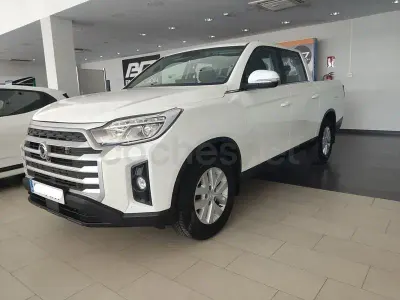 Usado SsangYong Musso 202 CV (148 kW) 2024 Blanco Pickup/Camioneta