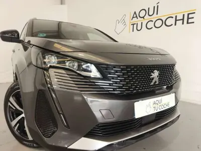 Usado Peugeot 3008 GT 131 CV (96 kW) 2022 Gris SUV