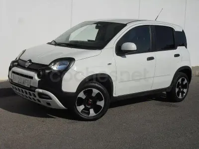 Usado Fiat Panda Cross Cross 70 CV (51 kW) 2023 Blanco Utilitario