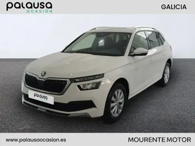 Usado Skoda Kamiq Ambition 110 CV (80 kW) 2022 Blanco SUV