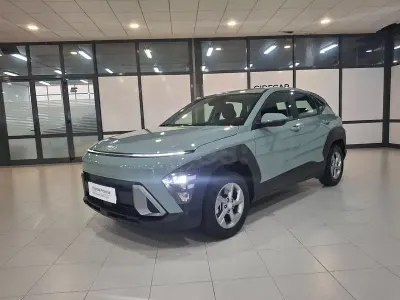 Usado Hyundai Kona 141 CV (103 kW) 2025 Verde SUV