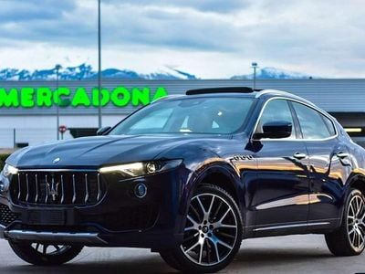 Usado Maserati Levante GranLusso 275 CV (202 kW) 2017 Azul SUV