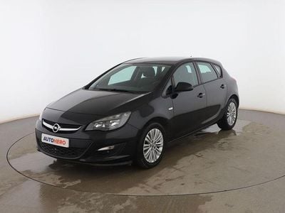 Usado Opel Astra Selective 110 CV (80 kW) 2015 Negro Berlina