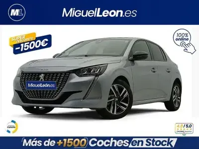 Usado Peugeot 208 Allure 102 CV (75 kW) 2023 Gris / plata Utilitario