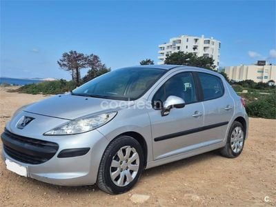 Usado Peugeot 207 75 CV (55 kW) 2007 Gris / plata Berlina