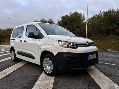 Usado Citroën Berlingo Live 102 CV (75 kW) 2019 Blanco Monovolumen