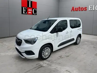 Usado Opel Combo Life Edition+ 110 CV (80 kW) 2021 Blanco Monovolumen