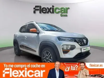 Usado Dacia Spring Essentiel 47 kW (65 CV) 2023 Gris Utilitario
