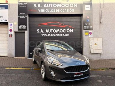 Usado Ford Fiesta Active 95 CV (69 kW) 2020 Gris / plata Utilitario