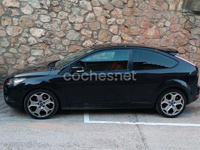 Usado Ford Focus Trend 115 CV (84 kW) 2008 Negro Berlina