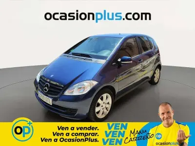 Usado Mercedes A160 95 CV (69 kW) 2010 Azul Utilitario
