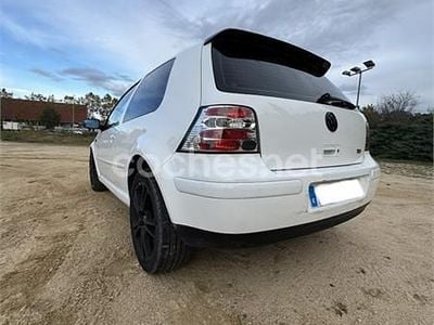 Usado VW Golf IV Highline 110 CV (80 kW) 1998 Blanco Berlina