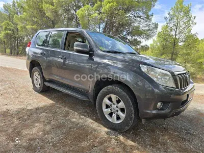 Usado Toyota Land Cruiser 204 CV (150 kW) 2010 Gris / plata SUV