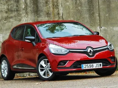 Usado Renault Clio IV LIMITED 90 CV (66 kW) 2018 Rojo Berlina