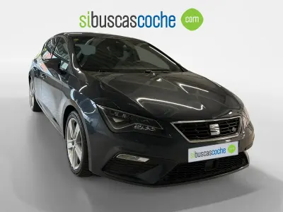 Usado Seat Leon FR 150 CV (110 kW) 2020 Gris/plata