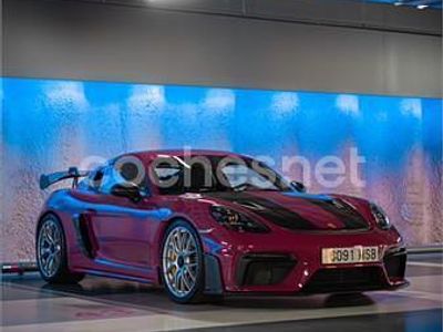 Violeta / lila Usado 2024 Porsche 718 Cayman GT4 Coupe | 220.000 €