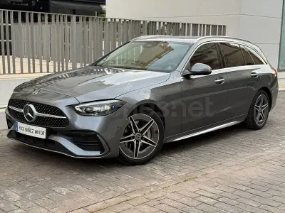 Używany Mercedes C200 204 KM (150 kW) 2024 Szary Kombi
