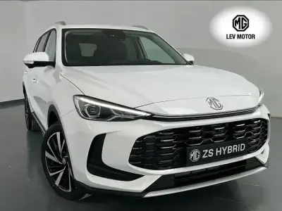 Usado MG ZS Luxury 197 CV (144 kW) 2025 Blanco SUV