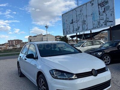 Usado VW Golf VII Advance 150 CV (110 kW) 2018 Blanco Berlina
