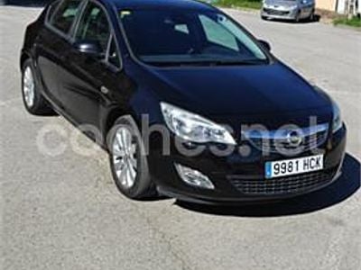 Usado Opel Astra Sportive 110 CV (80 kW) 2011 Negro Berlina