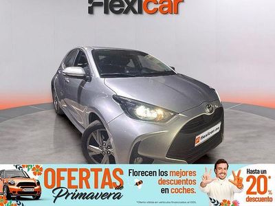 Usado Toyota Yaris Hybrid Active 116 CV (85 kW) 2024 Gris