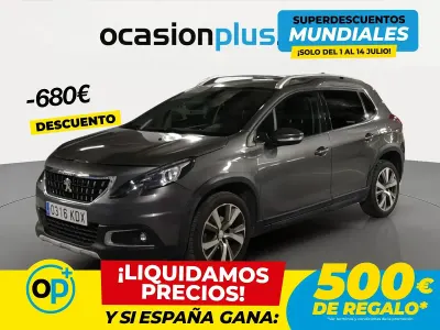 Usado Peugeot 2008 Allure 100 CV (73 kW) 2017 Gris SUV
