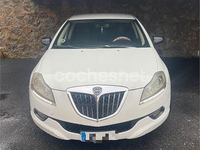 Usado Lancia Delta 120 CV (88 kW) 2009 Blanco Utilitario