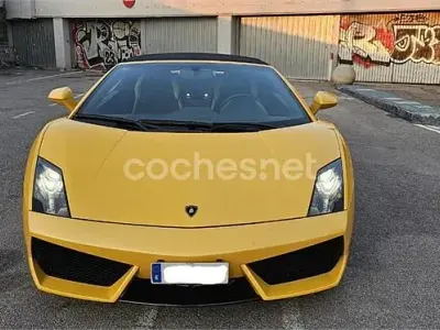 Usado Lamborghini Gallardo 560 CV (411 kW) 2012 Amarillo Descapotable