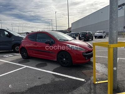 Rojo Usado 2007 Peugeot 207 Berlina | 3850 € (Precio justo)