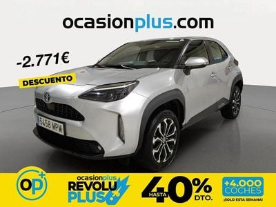 Usado Toyota Yaris Hybrid Active 116 CV (85 kW) 2024 Gris Pickup/Camioneta