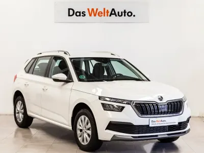 Usado Skoda Kamiq Ambition 95 HP (69 kW) 2022 Branco SUV