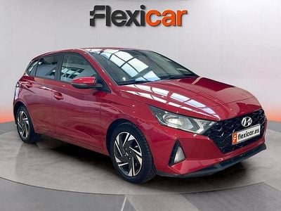 Usado Hyundai i20 101 CV (74 kW) 2021 Rojo Berlina