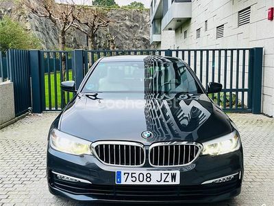 Gris / plata Usado 2017 BMW 520 Comfort Edition Berlina | 17.000 € (Precio justo)