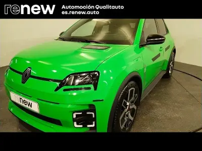Begagnad Renault R5 Techno 110 kW (150 HK) 2025 Grön Halvkombi