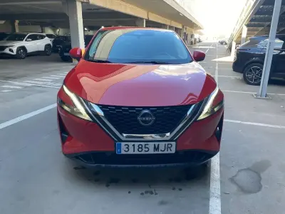 Usado Nissan Qashqai Acenta 158 CV (116 kW) 2023 Rojo SUV