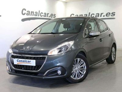 usado Peugeot 208 1.2L PureTech SANDS Allure EAT6 81 kW (110 CV)