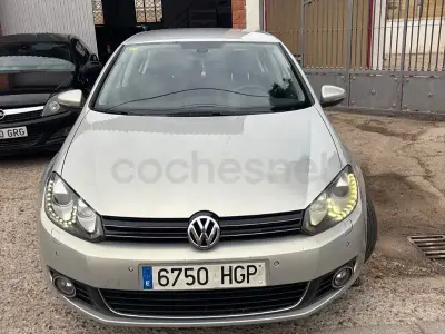 Usado VW Golf VII Advance 140 CV (102 kW) 2012 Beige Berlina
