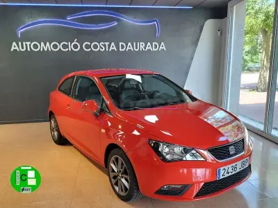 Usado Seat Ibiza SC I-Tech 85 CV (62 kW) 2014 Rojo Utilitario