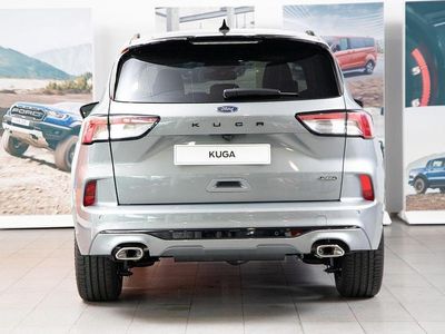 Usado Ford Kuga ST-Line X 225 CV (165 kW) 2023 Plateado SUV