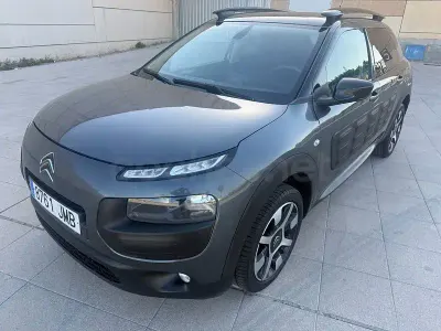 Usado Citroën C4 Business Class 100 CV (73 kW) 2016 Gris / plata Berlina