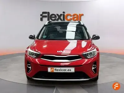 Usado Kia Stonic 84 CV (61 kW) 2023 Rojo SUV