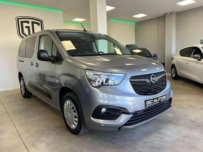 Usado Opel Combo Life Edition 102 CV (75 kW) 2022 Gris / plata Monovolumen