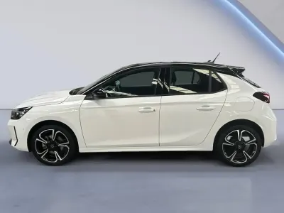 Usado Opel Corsa 100 CV (73 kW) 2024 Blanco Utilitario
