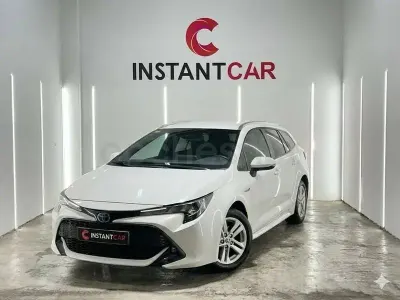 Usado Toyota Corolla Active 122 CV (89 kW) 2021 Blanco Familiar