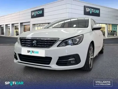 Usado Peugeot 308 Allure 110 CV (80 kW) 2020 Blanco Utilitario
