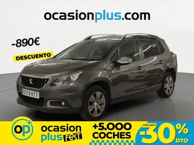 Usado Peugeot 2008 Style 82 CV (60 kW) 2019 Gris SUV
