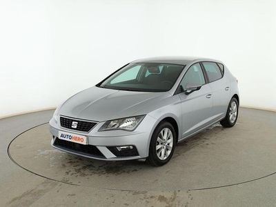 Käytetty Seat Leon Style Plus 110 HP (80 kW) 2017 Harmaa Sedan