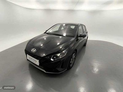 Usado Hyundai i20 99 CV (72 kW) 2024 Aurora grey Berlina
